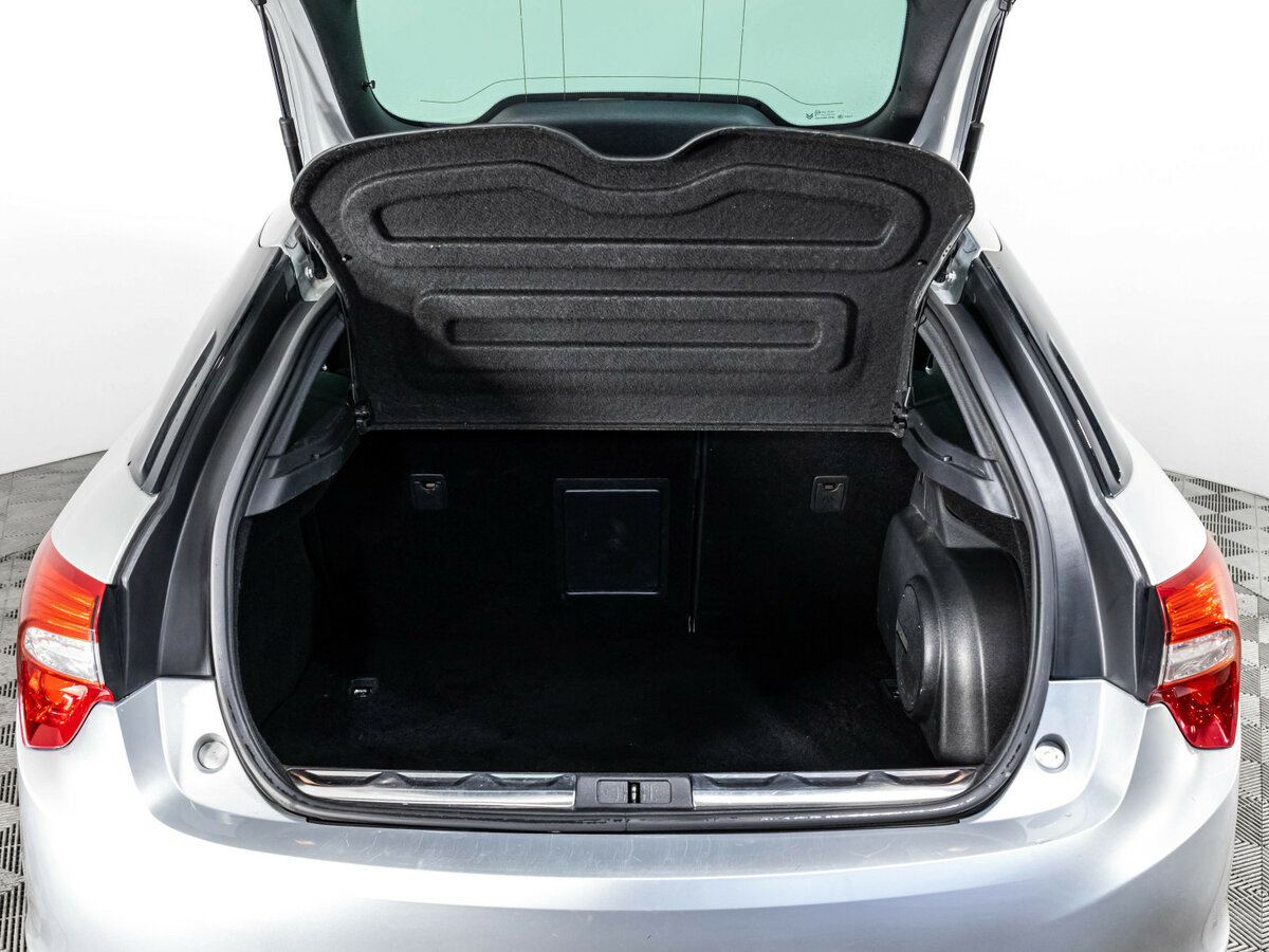 Citroen DS5 с пробегом — 2012 год. Фото: #23