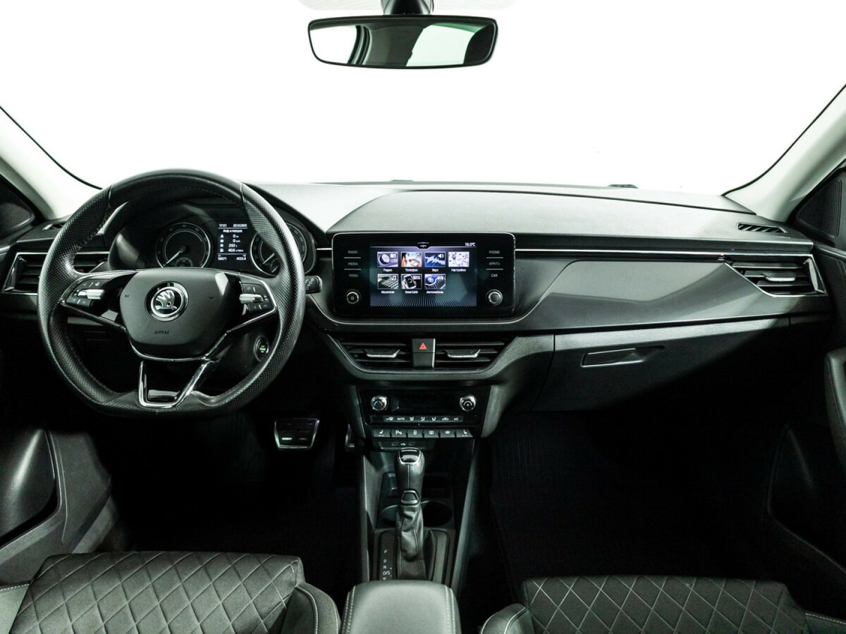 Skoda Rapid с пробегом — 2021 год. Фото: #12