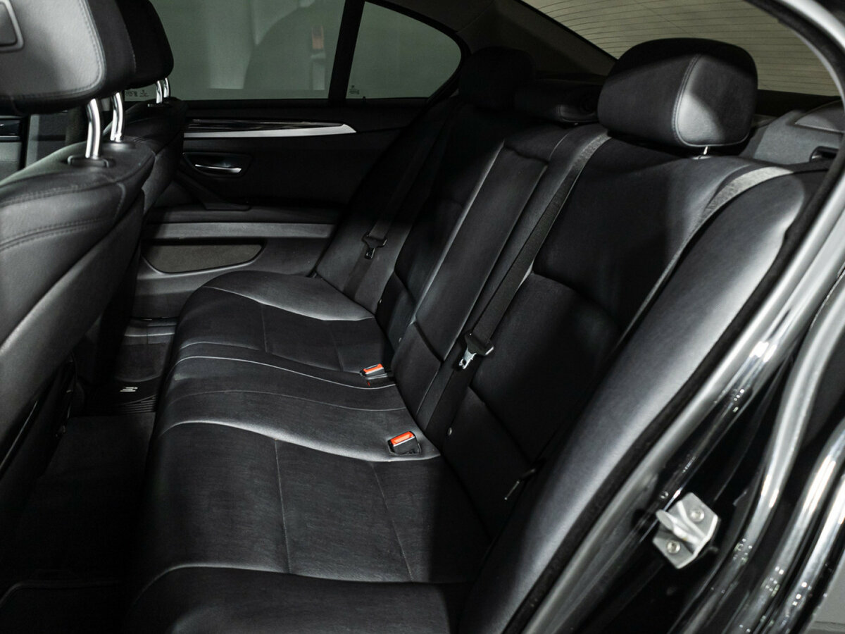 BMW 5 серии с пробегом — 2016 год. Фото: #9