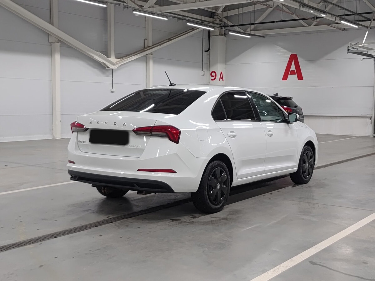 Skoda Rapid с пробегом — 2020 год. Фото: #4