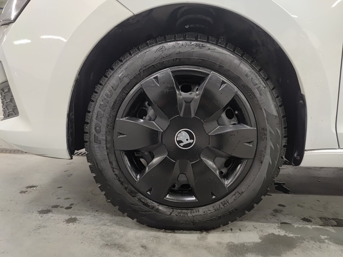 Skoda Rapid с пробегом — 2020 год. Фото: #17