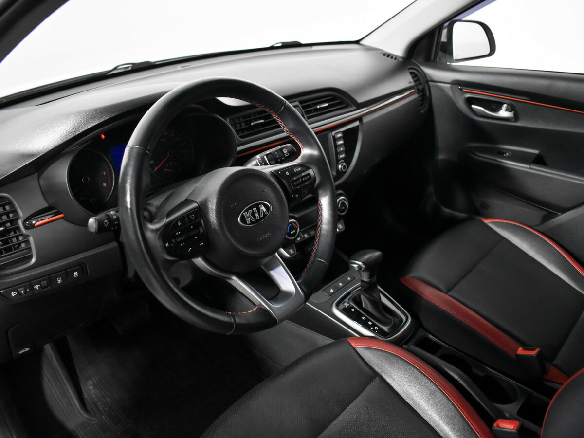 Kia Rio с пробегом — 2020 год. Фото: #8