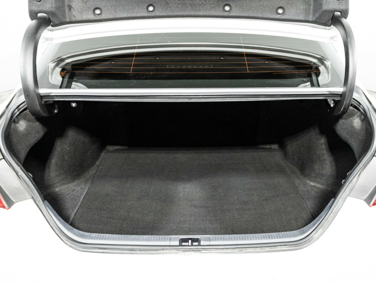 Toyota Camry с пробегом — 2021 год. Фото: #21