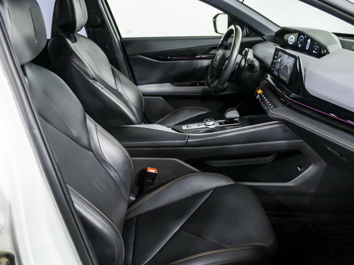 Changan UNI-V с пробегом — 2023 год. Фото: #8