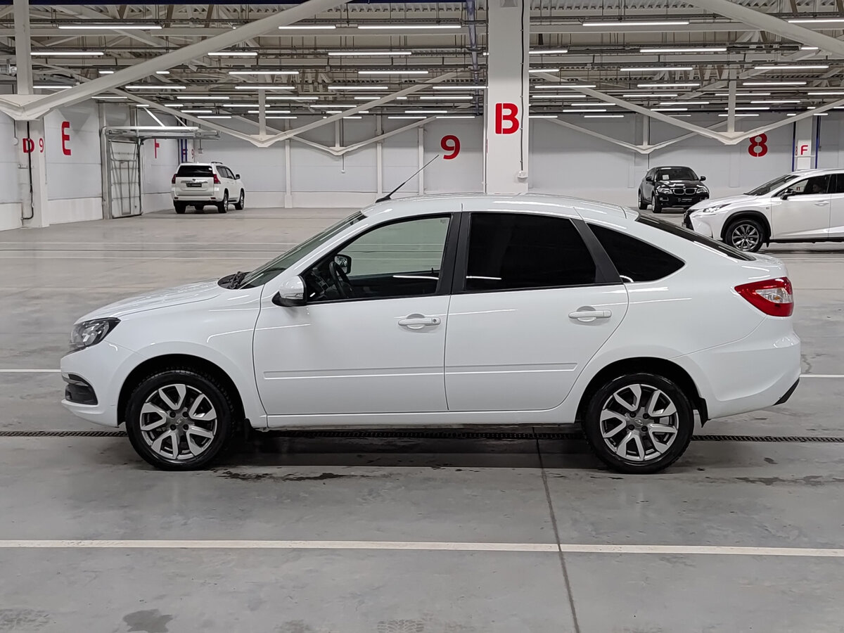 Lada (ВАЗ) Granta с пробегом — 2023 год. Фото: #7