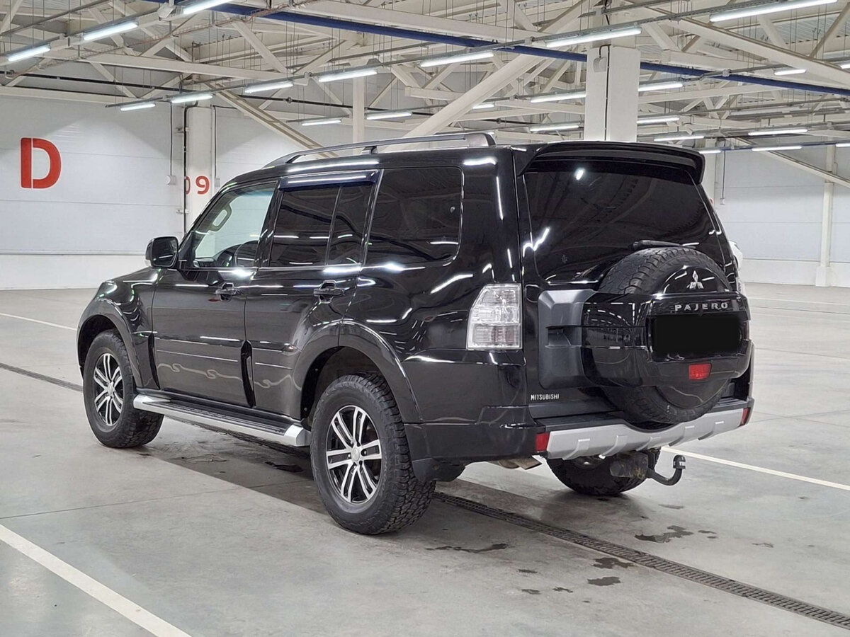 Mitsubishi Pajero с пробегом — 2012 год. Фото: #6