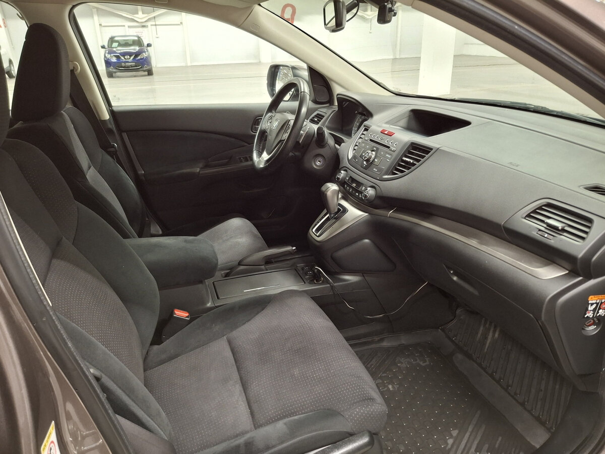 Honda CR-V с пробегом — 2013 год. Фото: #10