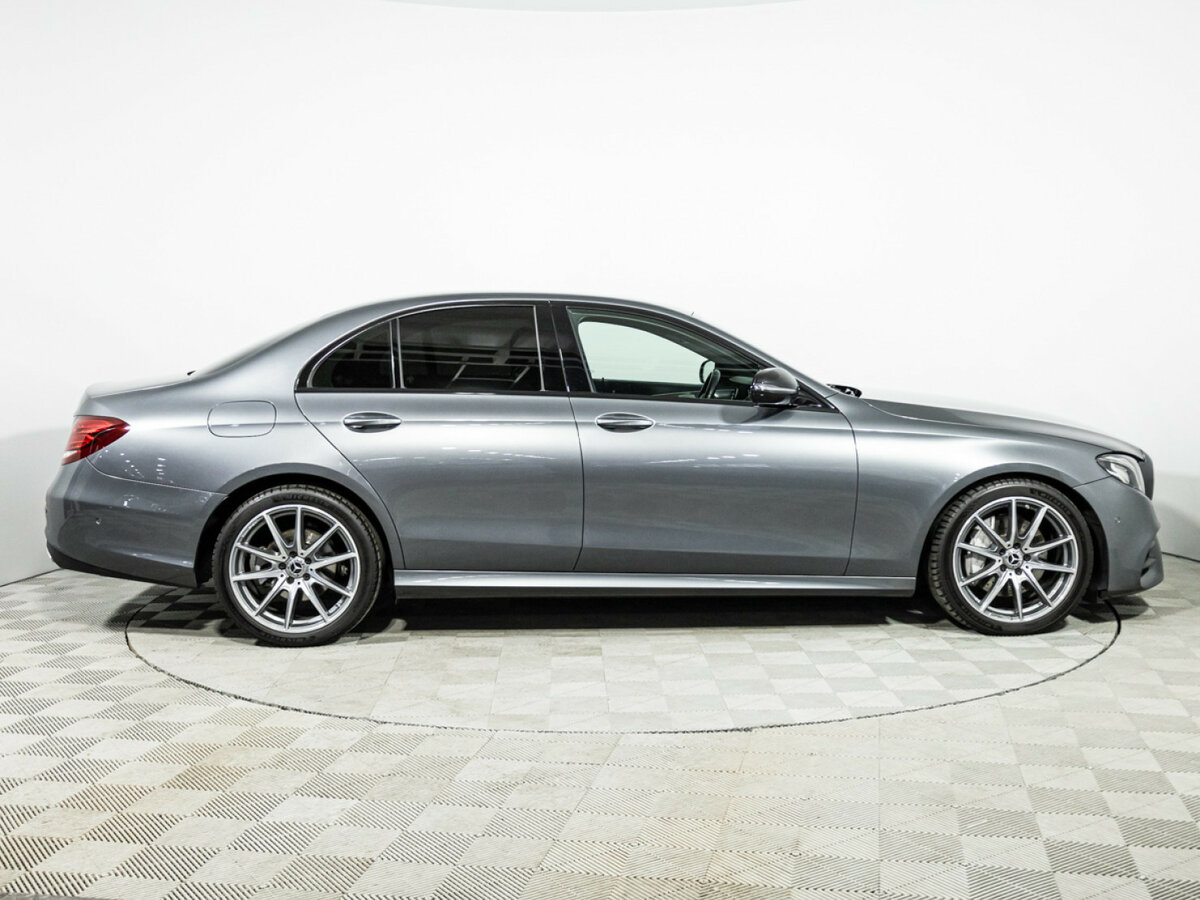 Mercedes-Benz E-Класс с пробегом — 2019 год. Фото: #3