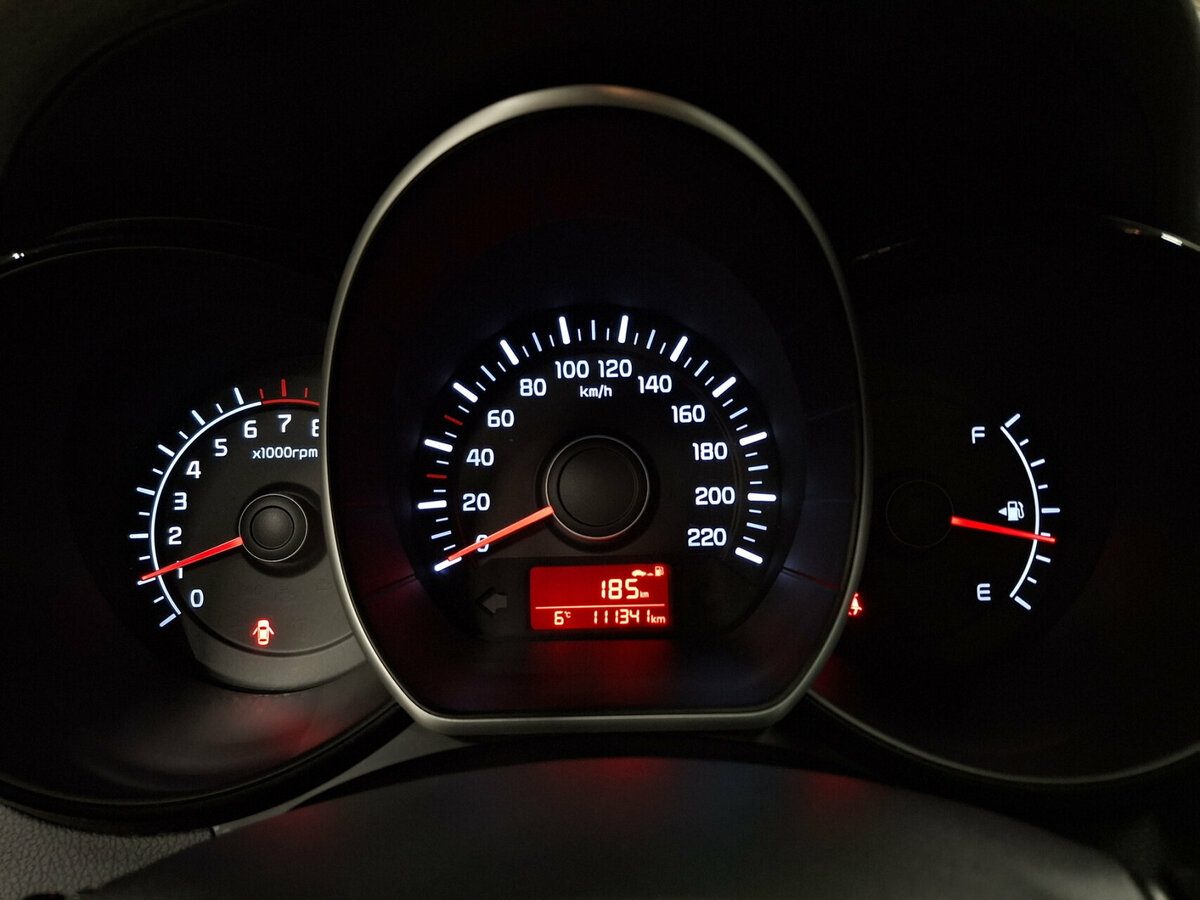 Kia Rio с пробегом — 2017 год. Фото: #12