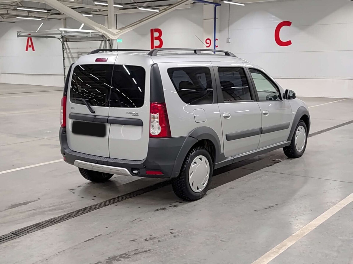 Lada (ВАЗ) Largus с пробегом — 2019 год. Фото: #4