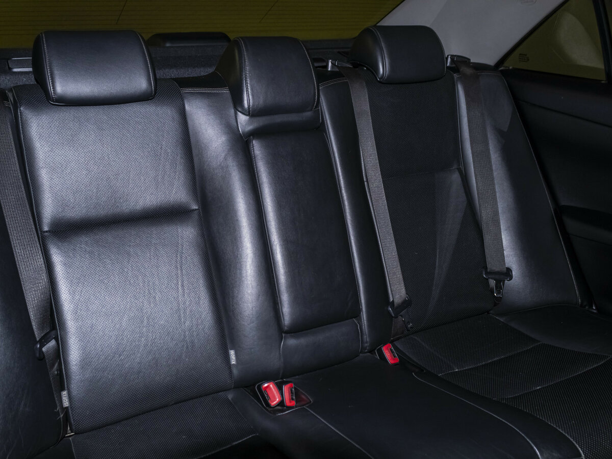 Toyota Camry с пробегом — 2012 год. Фото: #12