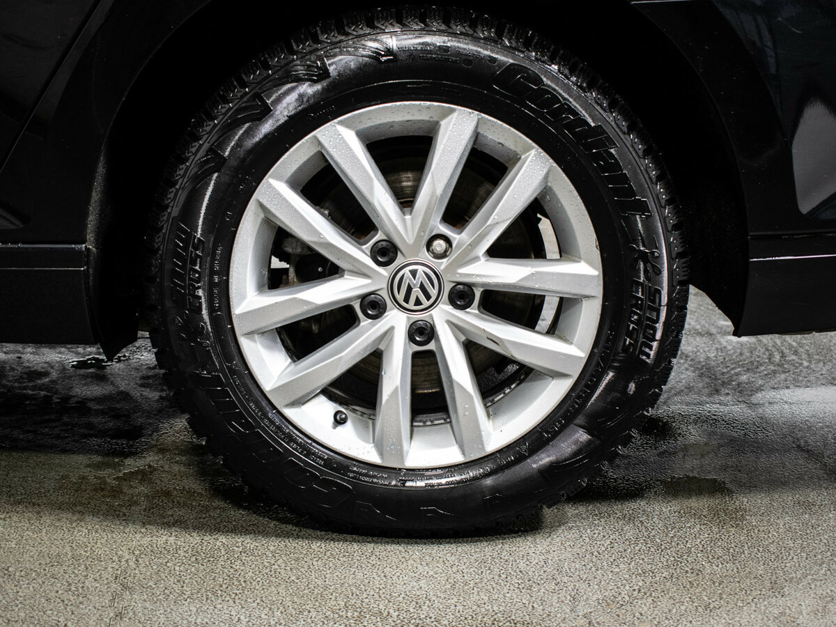 Volkswagen Passat с пробегом — 2017 год. Фото: #17