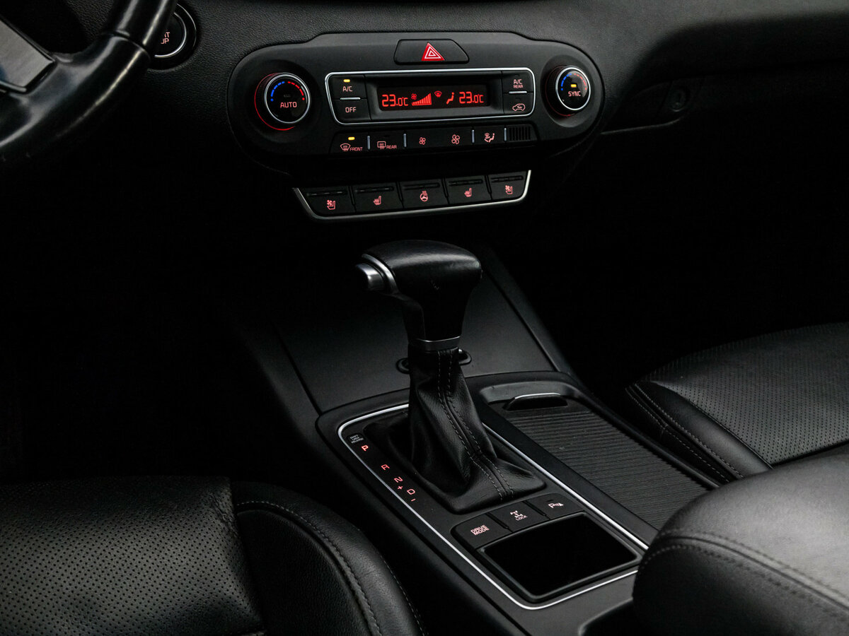 Kia Sorento с пробегом — 2018 год. Фото: #9
