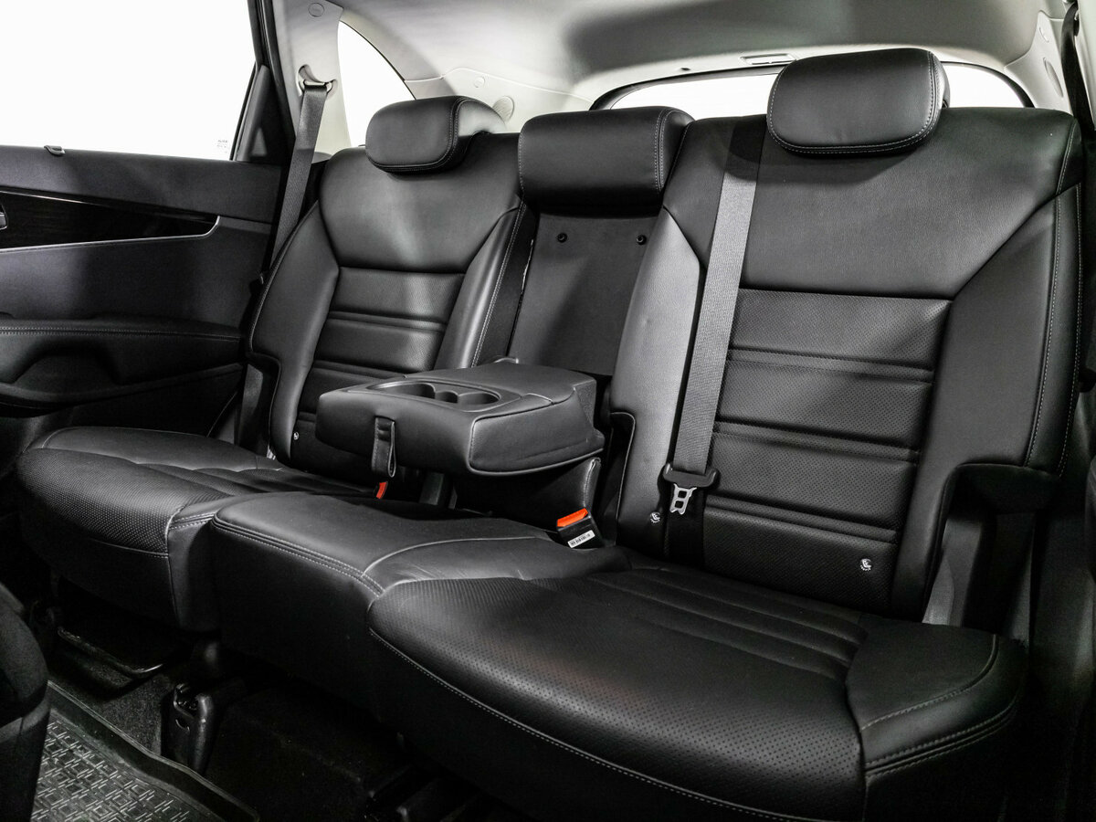Kia Sorento с пробегом — 2018 год. Фото: #21