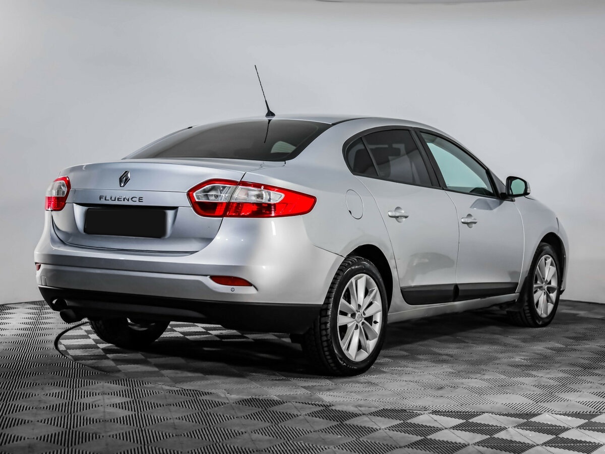 Renault Fluence с пробегом — 2014 год. Фото: #3