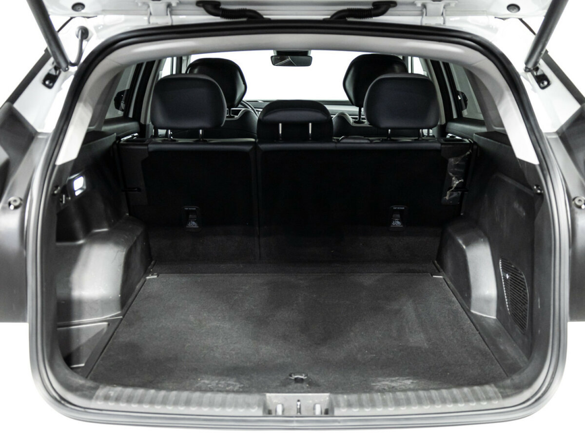 Geely Atlas с пробегом — 2023 год. Фото: #22