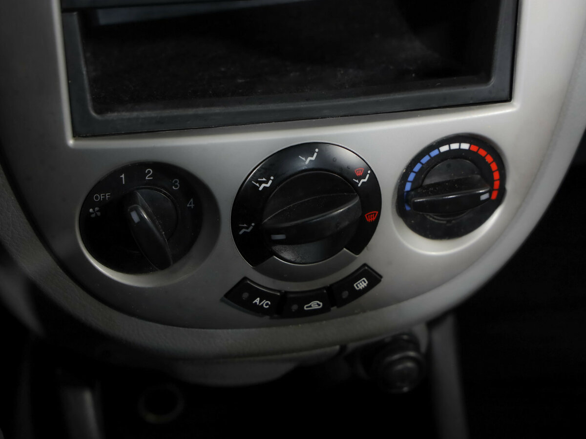 Chevrolet Lacetti с пробегом — 2012 год. Фото: #13