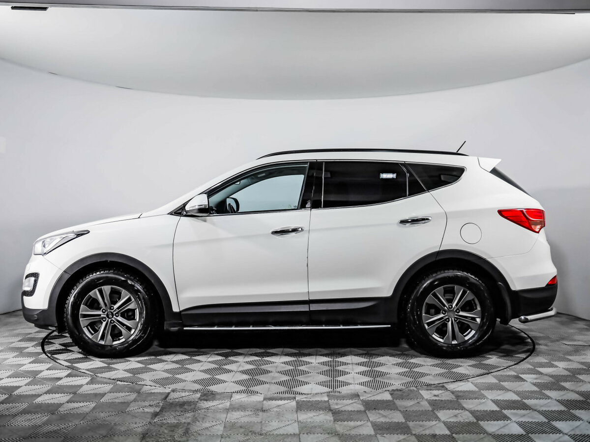 Hyundai Santa Fe с пробегом — 2014 год. Фото: #7