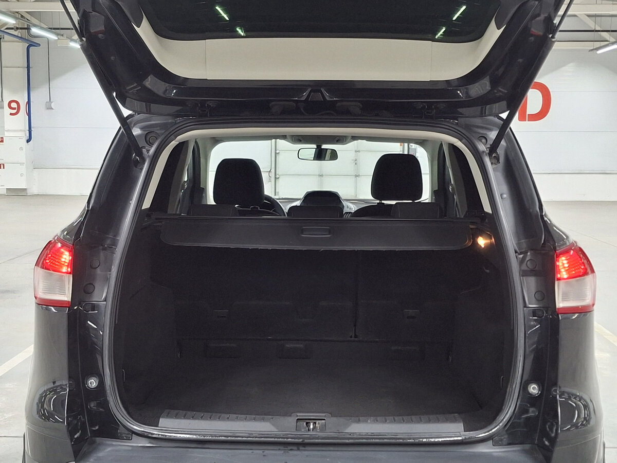 Ford Kuga с пробегом — 2013 год. Фото: #9