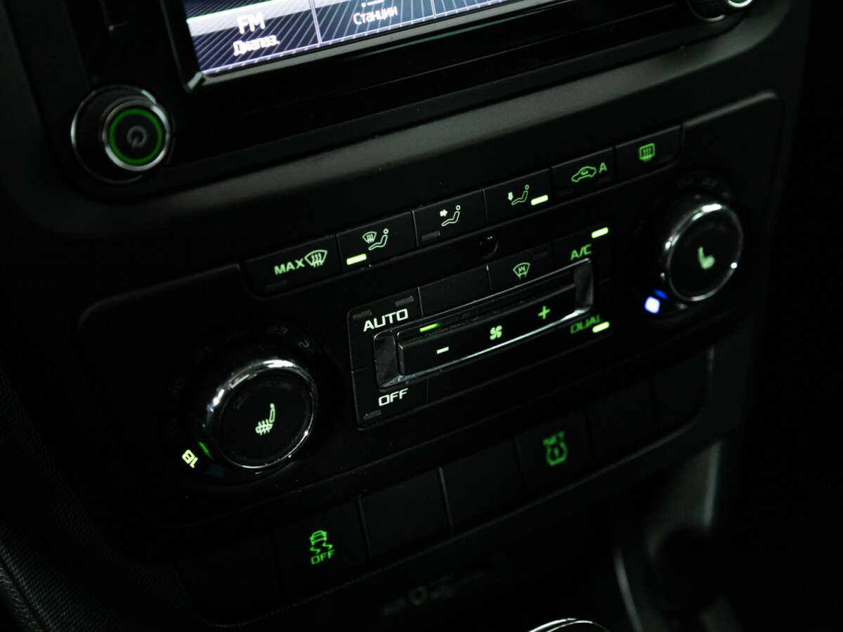 Skoda Yeti с пробегом — 2015 год. Фото: #14