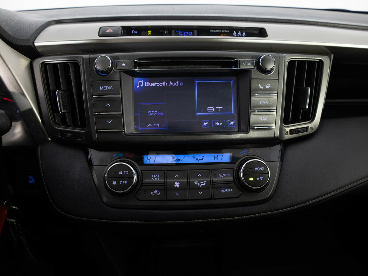 Toyota RAV4 с пробегом — 2013 год. Фото: #18