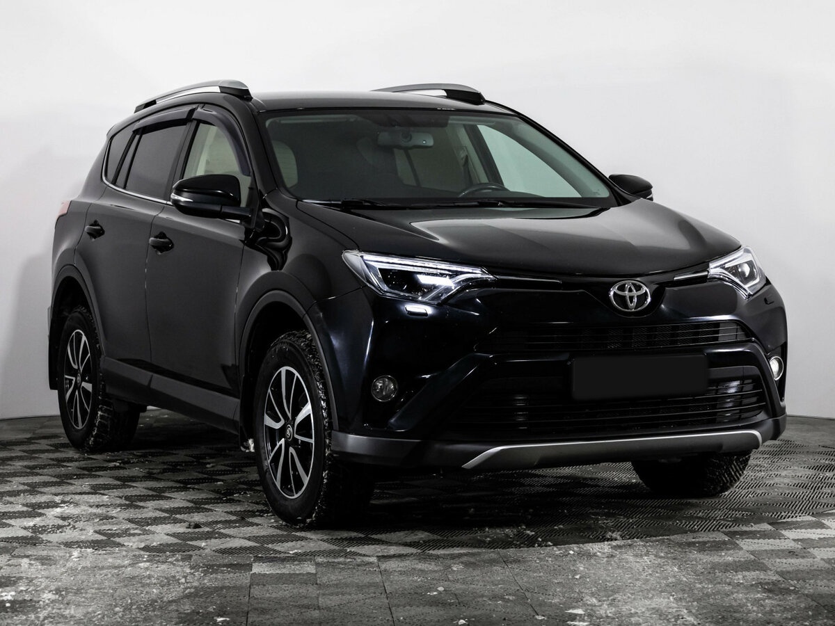 Toyota RAV4 с пробегом — 2018 год. Фото: #2