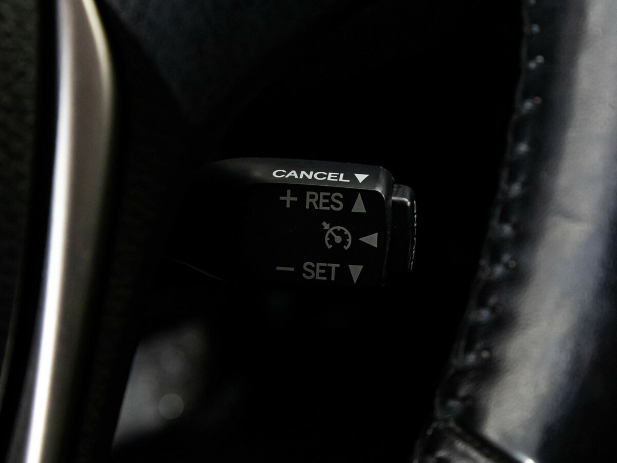 Toyota RAV4 с пробегом — 2018 год. Фото: #14