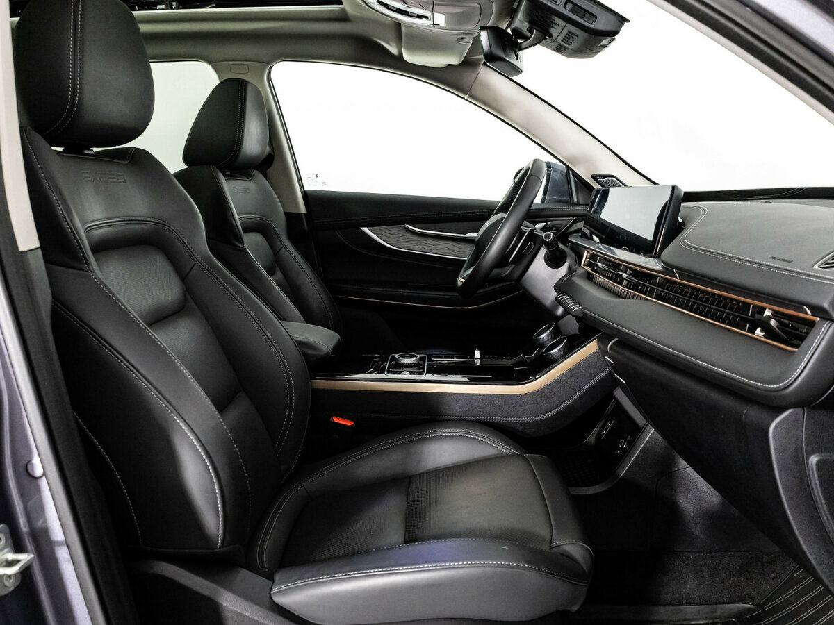 EXEED LX с пробегом — 2023 год. Фото: #16