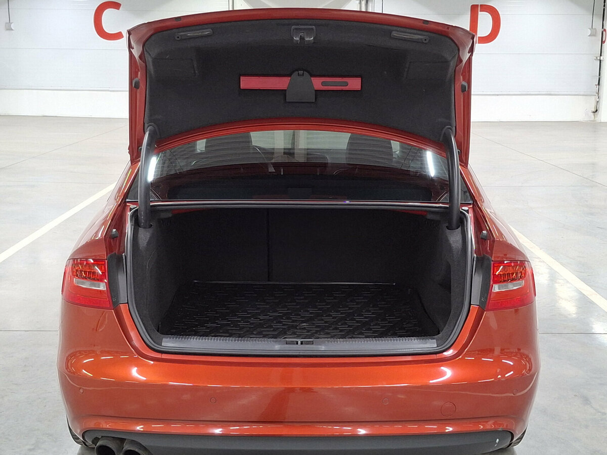 Audi A4 с пробегом — 2015 год. Фото: #9