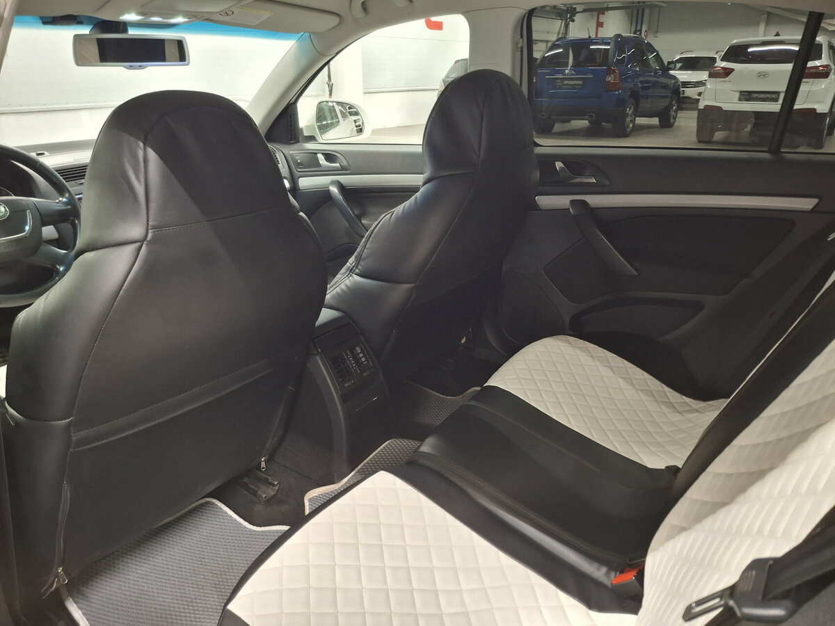 Skoda Octavia с пробегом — 2012 год. Фото: #11