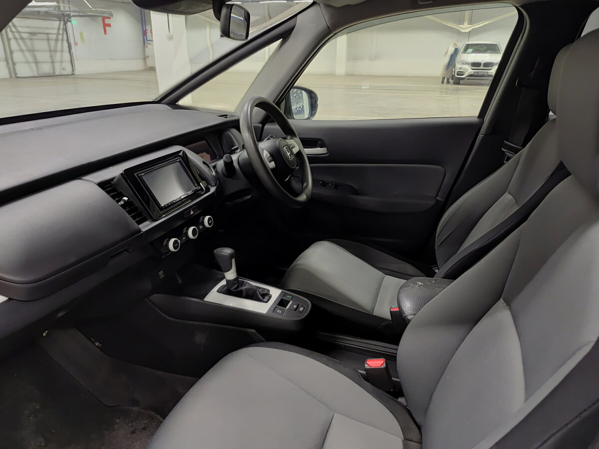 Honda Fit с пробегом — 2020 год. Фото: #10