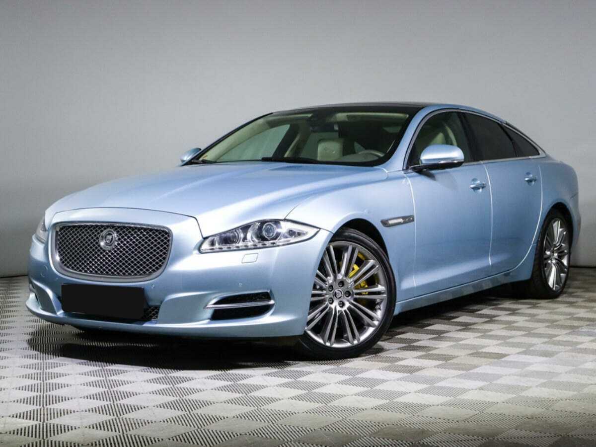 Jaguar XJ